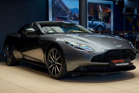 Aston Martin DB11 V8