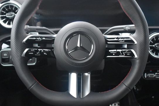 Mercedes CLA 200 AMG Line Shooting Brake