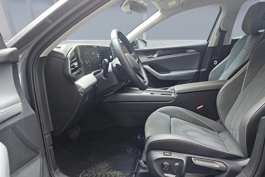 Volkswagen Passat 1.5 TSI  DSG