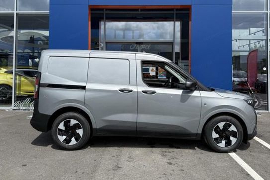 Ford Transit Courier L1H1 Trend Elektryczny A1