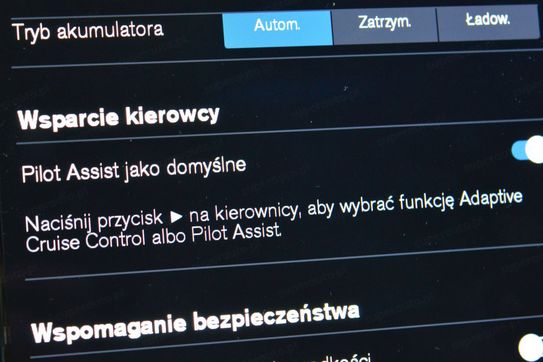 Volvo XC90 T8 AWD Plug-In Hybrid Ultimate Dark 7os aut