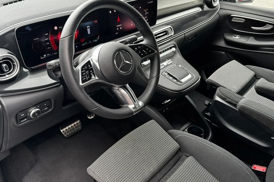 Mercedes V Klasa 300 d Avantgarde (długi)