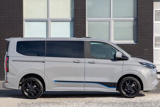 Ford Tourneo Custom 2.5 PHEV CVT L1 Sport