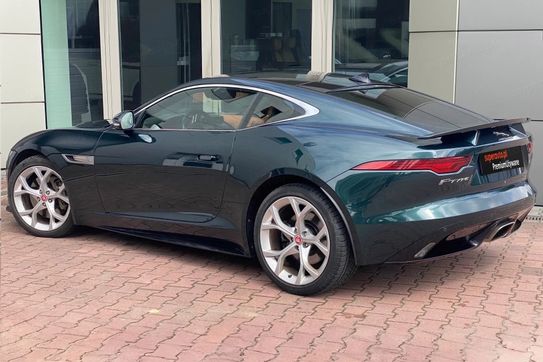 Jaguar F-Type Turbo P300 RWD R-Dynamic