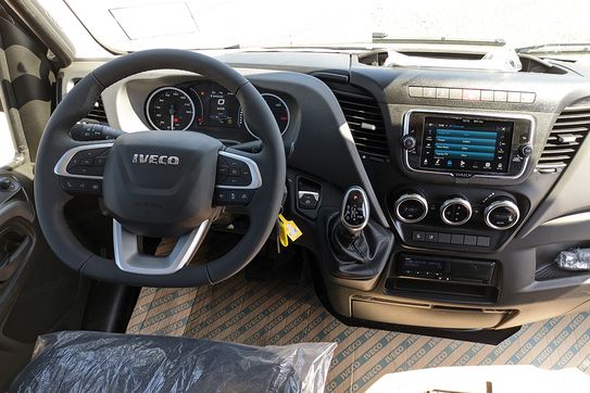 Iveco Daily 70C18 Hi-Matic Zabudowa 15EP