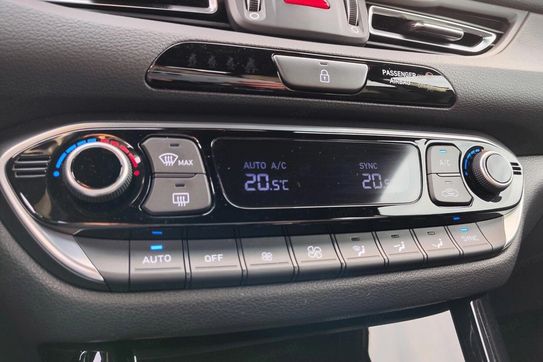 Hyundai i30 1.5 T-GDI 48V Smart DCT