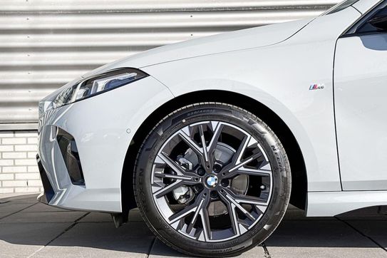 BMW Seria 1 123 xDrive M Sport