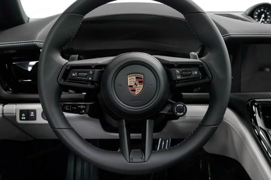 Porsche Panamera 4 E-Hybrid