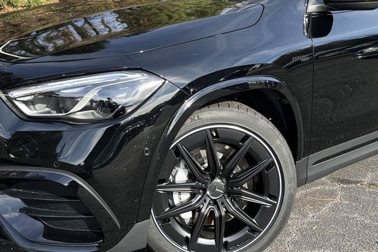 Mercedes GLA AMG  35 4-Matic