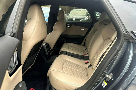 Audi A7 RS7 Performance Quattro