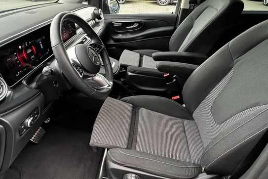 Mercedes V Klasa 300 d Avantgarde (długi)