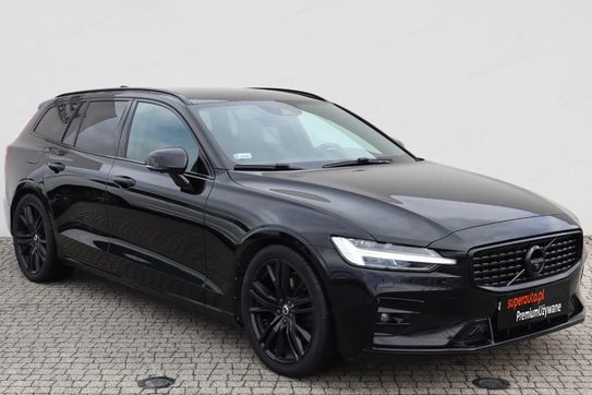 Volvo V60 B4 B R-Design