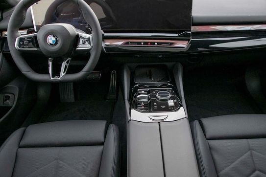 BMW Seria 5 540d xDrive M Sport