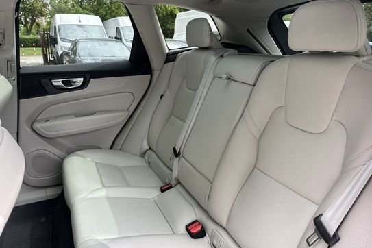 Volvo XC60 B6 B AWD Ultimate Bright