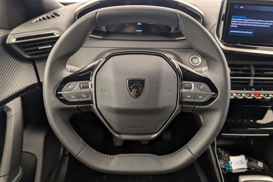 Peugeot 2008 ALLURE 1.2 PureTech
