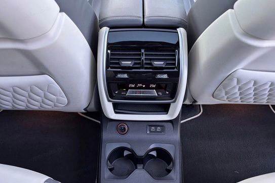 BMW X7 xDrive40d mHEV sport-aut