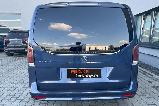 Mercedes V Klasa 250 d 9G-Tronic (długi)