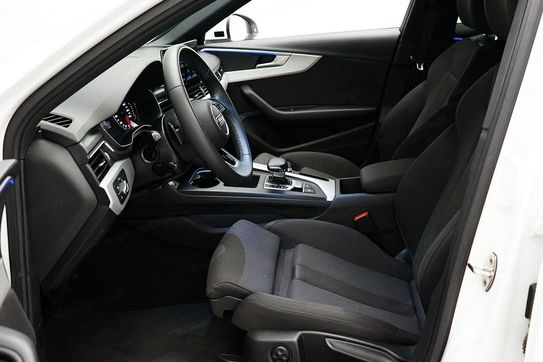 Audi A4 35 TFSI mHEV S tronic