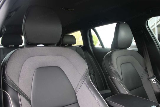 Volvo V60 T6 AWD Plug-In Hybrid Plus Dark