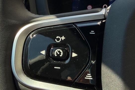 Volvo V60 T6 AWD Plug-In Hybrid Plus Dark aut