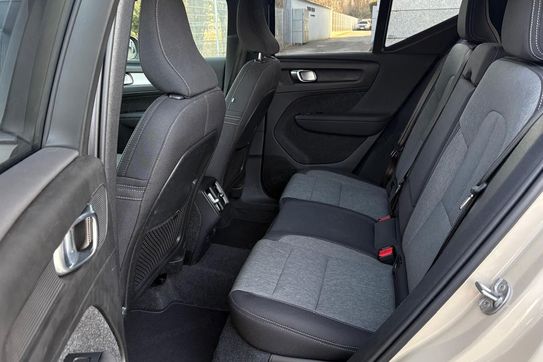 Volvo XC40 B3 Plus Dark aut