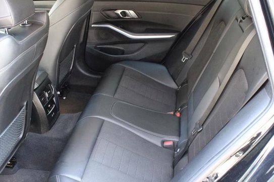 BMW Seria 3 Touring 320d xDrive Sport Line