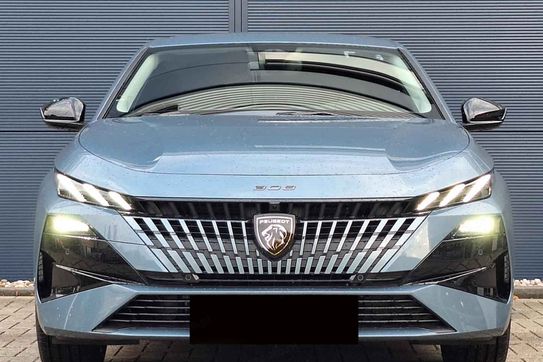 Peugeot 308 Allure EAT8 1.5 BlueHDi