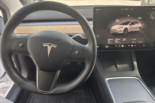 Tesla Model 3 Standard Range Plus