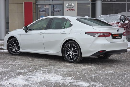 Toyota Camry 2.5 Hybrid Executive CVT