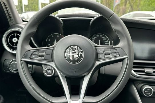 Alfa Romeo Giulia 2.0 Turbo 16V AT8 Super