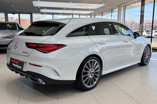 Mercedes CLA Shooting Brake 220 d 4MATIC AMG Line