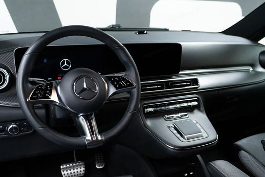 Mercedes V Klasa 300 d 4-Matic 9G-Tronic Avantgarde (ekstra dł)