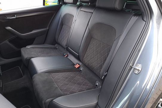Skoda Superb TDI SCR 4X4 Sportline DSG