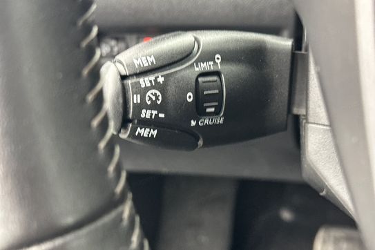 Peugeot 2008 Style 1.2 PureTech EAT8