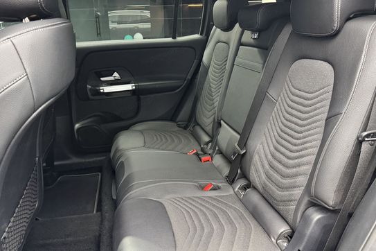Mercedes GLB 200