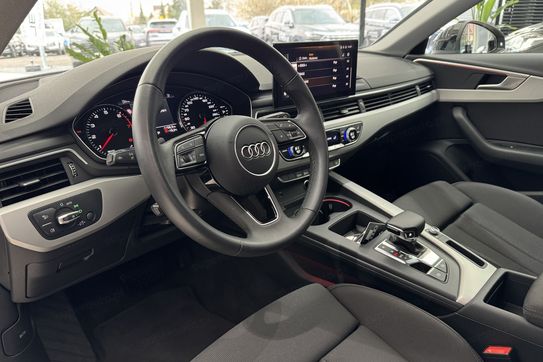 Audi A4 35 TFSI mHEV Advanced S tronic
