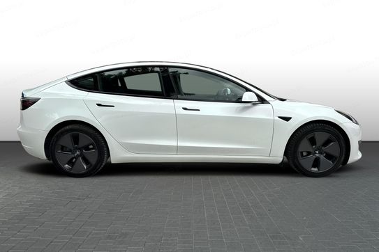 Tesla Model 3 RWD