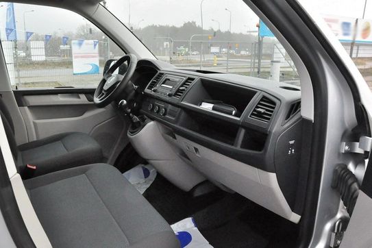Volkswagen Transporter TDI L2H1