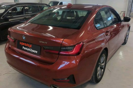 BMW Seria 3 318i Sport Line