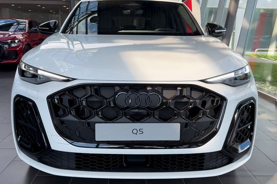 Audi Q5 e-Hybrid quattro S line