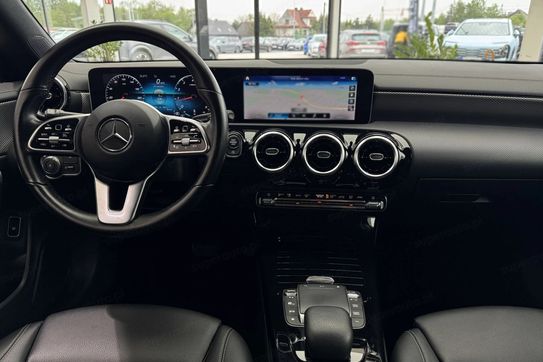 Mercedes CLA 200 Progressive 7G-DCT