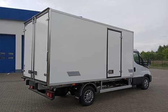 Iveco Daily 35S16H Kontener 8EP Izoterma Hi-Matic