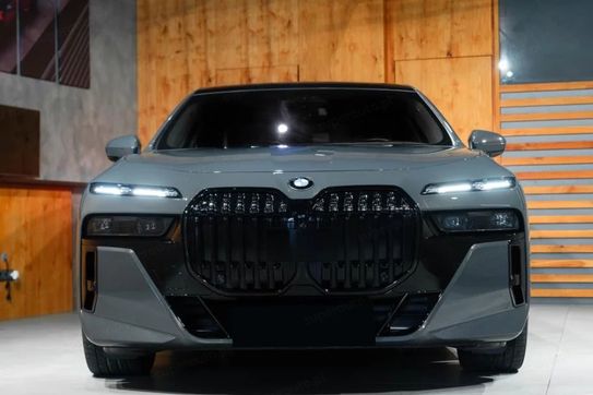 BMW Seria 7 740d xDrive M Sport