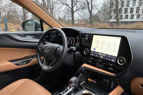 Lexus NX 350h Prestige 2WD