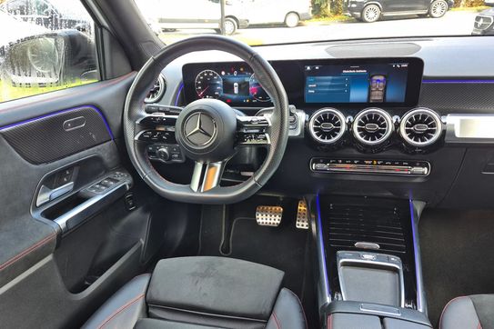 Mercedes GLB 200 mHEV AMG Line 7G-DCT
