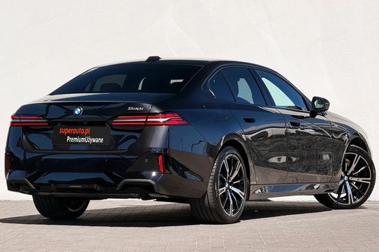 BMW Seria 5 520i mHEV aut