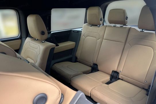 Land Rover Defender 130 D350 X-Dynamic HSE