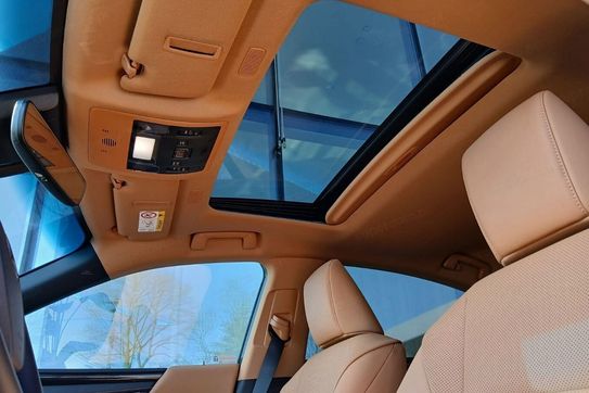 Lexus ES 300h Business Edition