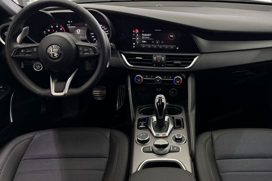 Alfa Romeo Giulia 2.0 Turbo Super aut
