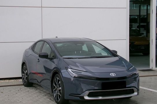 Toyota Prius Prestige 2.0 Hybrid Plug-in